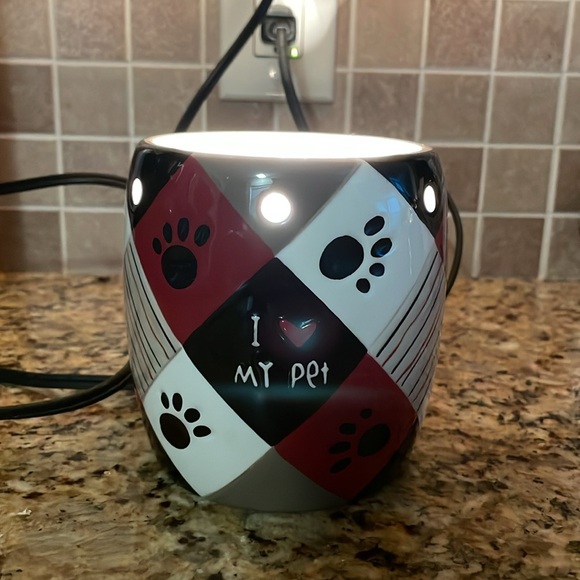Scentsy Warmer - Picture 3 of 4